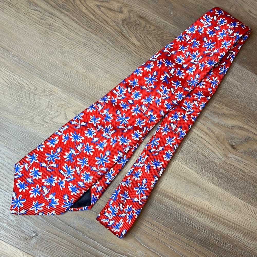 Brooks Brothers 100% silk tie